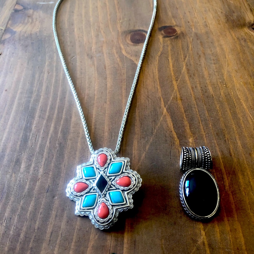 ⭐️3- $20 southwest necklace/ pendant lot